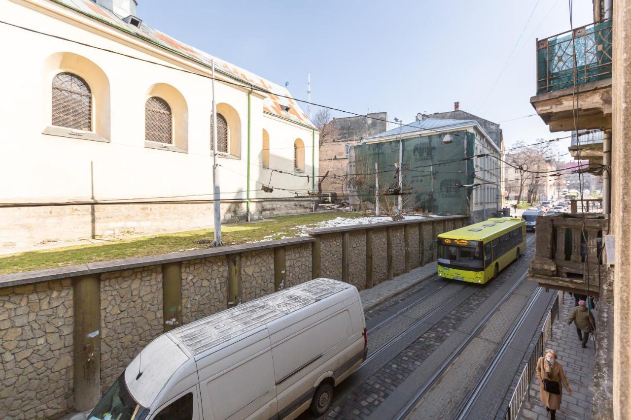 Квартира Студія Біля Оперного Театру По Вулиці Гонти 4-3А Lemberg Exterior foto